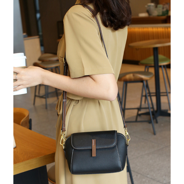 New Pu Leather Single Shoulder Niche Light Luxury Women's Bag(Black) - Image 3